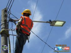Suministro e instalación de luminarias LED para el mejoramiento del alumbrado público de Caluco